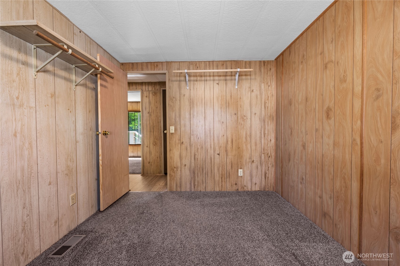 1210 35th Street Property Photo 27