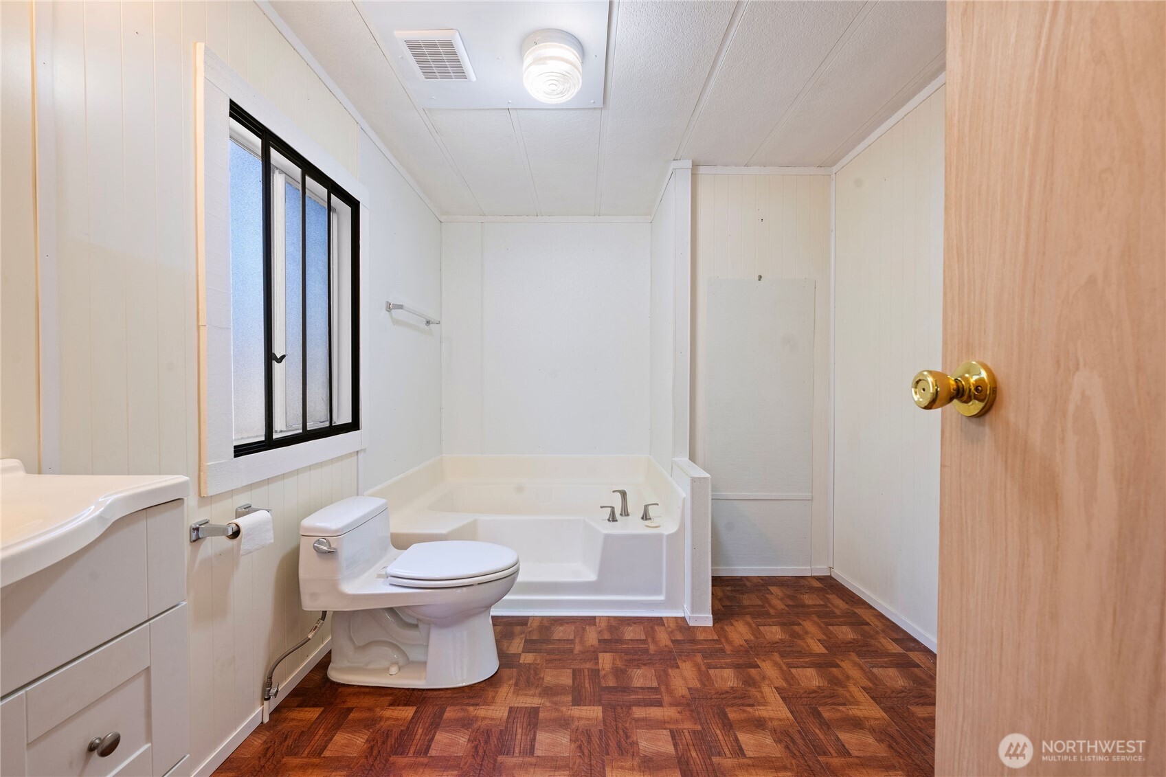 1210 35th Street Property Photo 31
