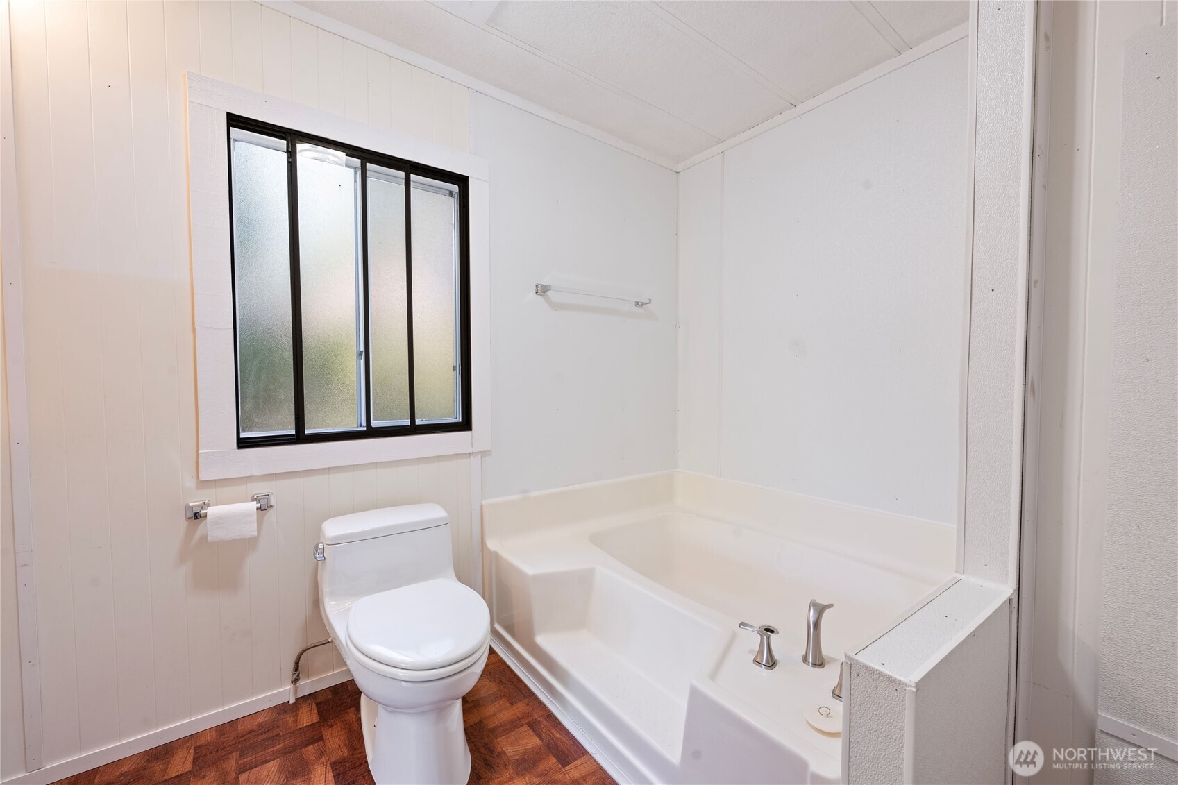 1210 35th Street Property Photo 33