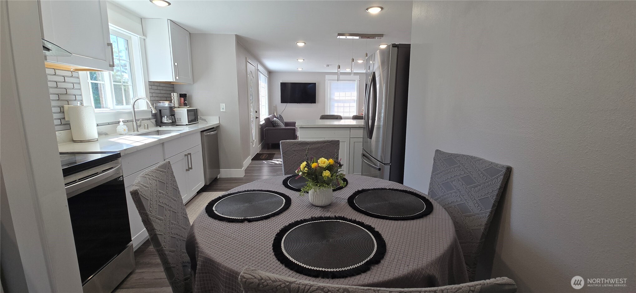 12053 70 Th Avenue Property Photo 5