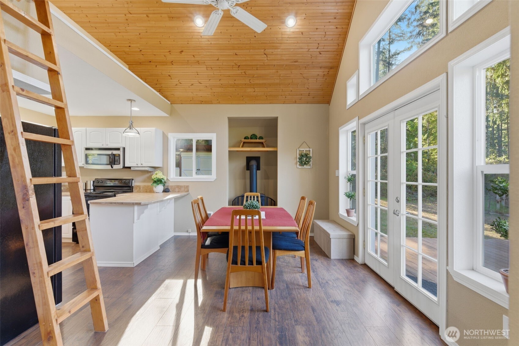 6971 Ne Tahuya Blacksmith Road Property Photo 9
