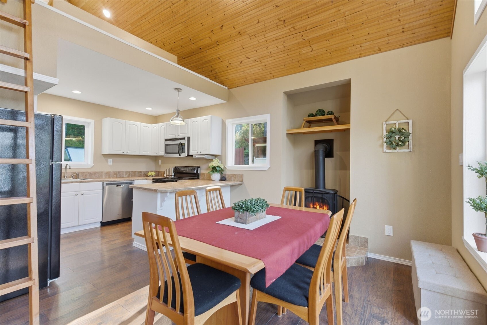 6971 Ne Tahuya Blacksmith Road Property Photo 10