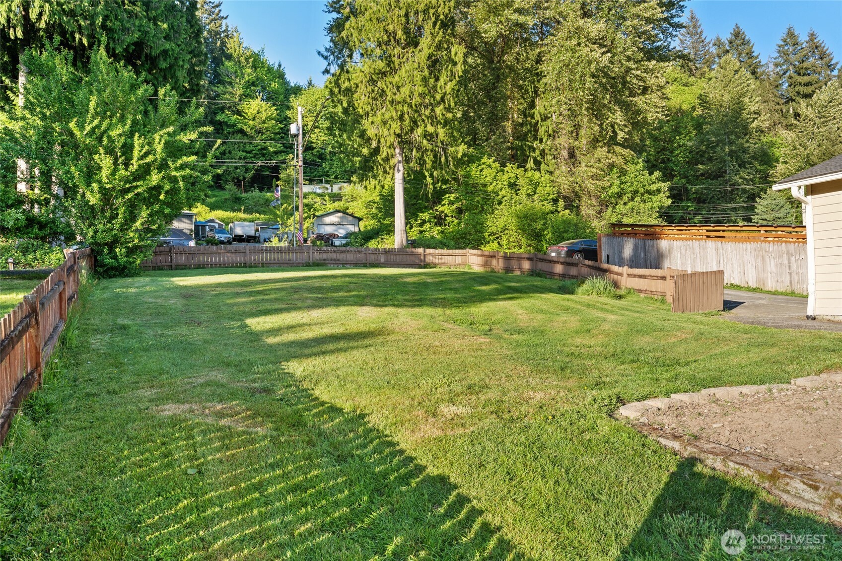 18028 Ne 121st Street Property Photo 4