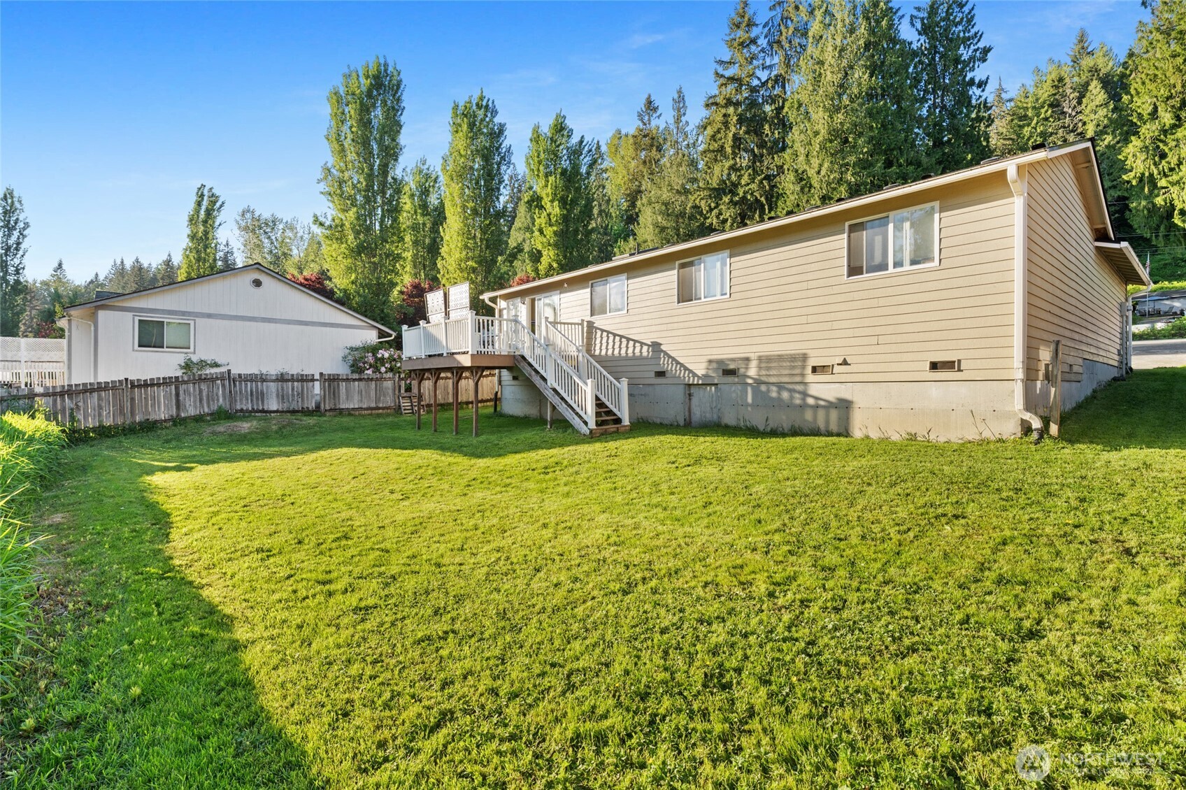 18028 Ne 121st Street Property Photo 28