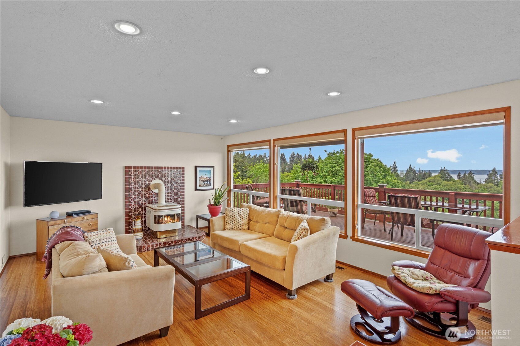 29015 15th Place Property Photo 13