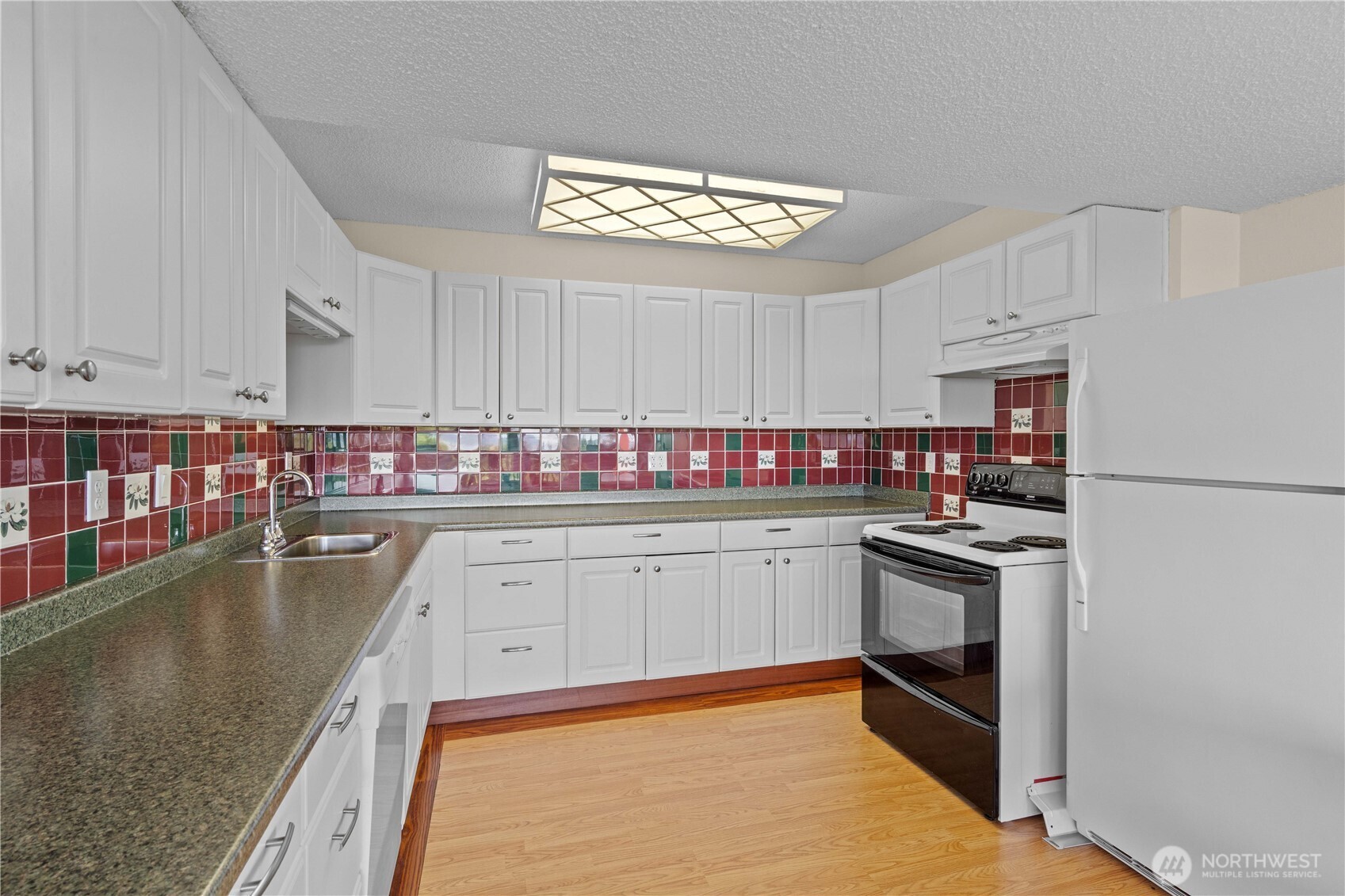 29015 15th Place Property Photo 29
