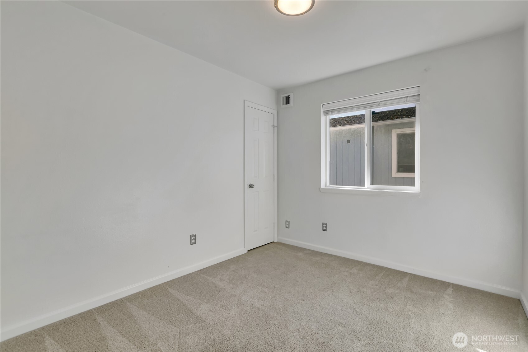 1525 S G Street Property Photo 16