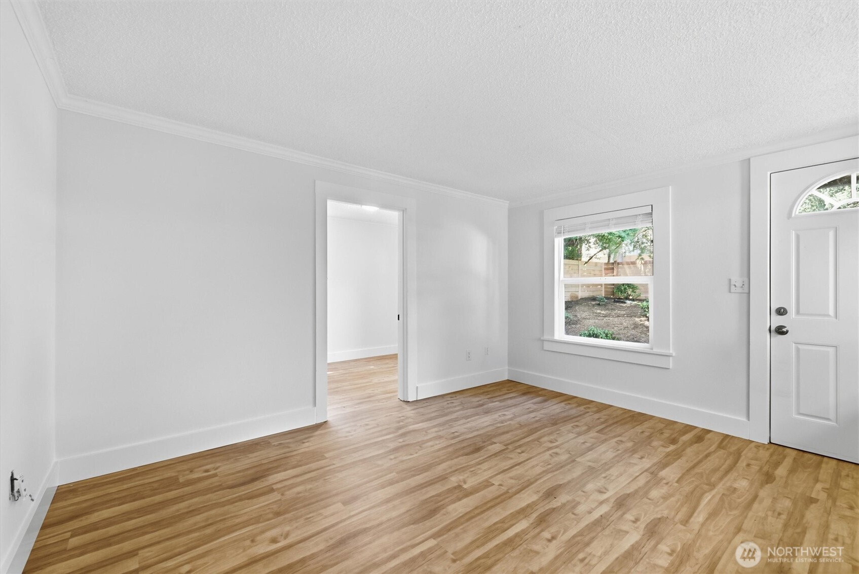 5444 40th Avenue Property Photo 9