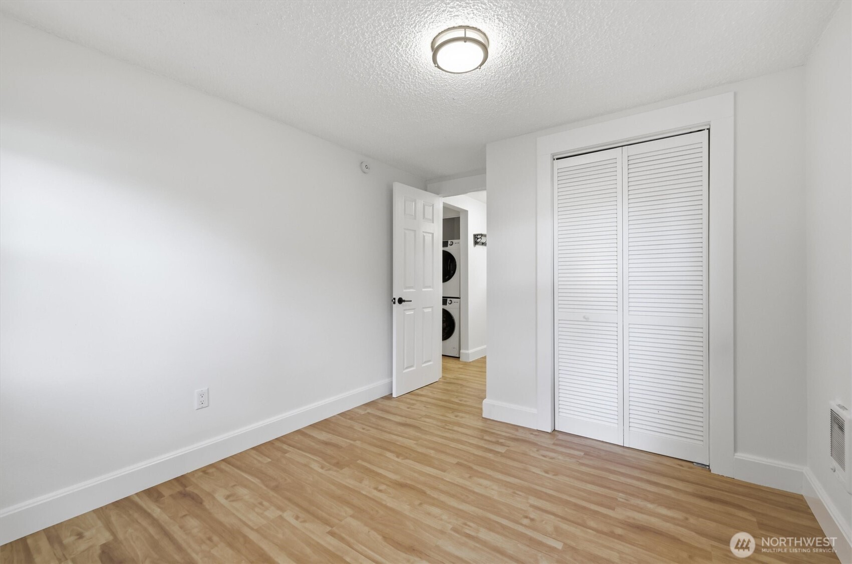 5444 40th Avenue Property Photo 15