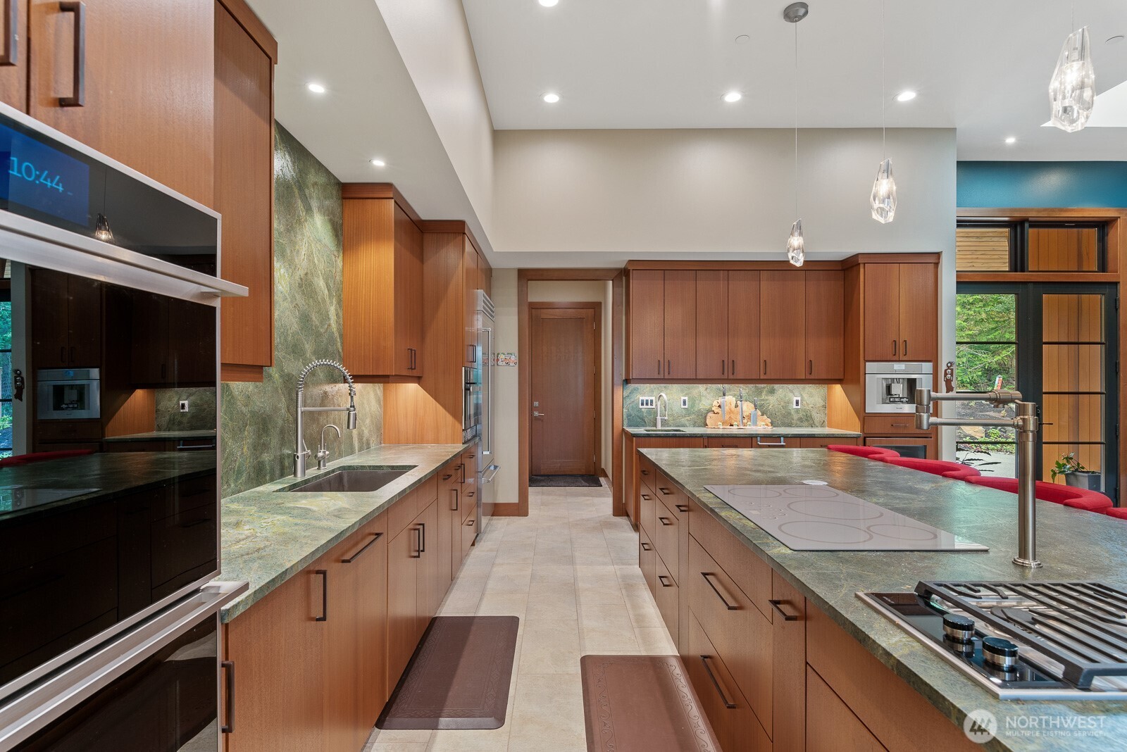 11897 Whistle Ridge Place Property Photo 8