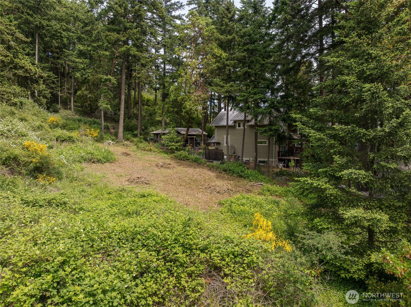 147 Geer Lane Property Photo 6