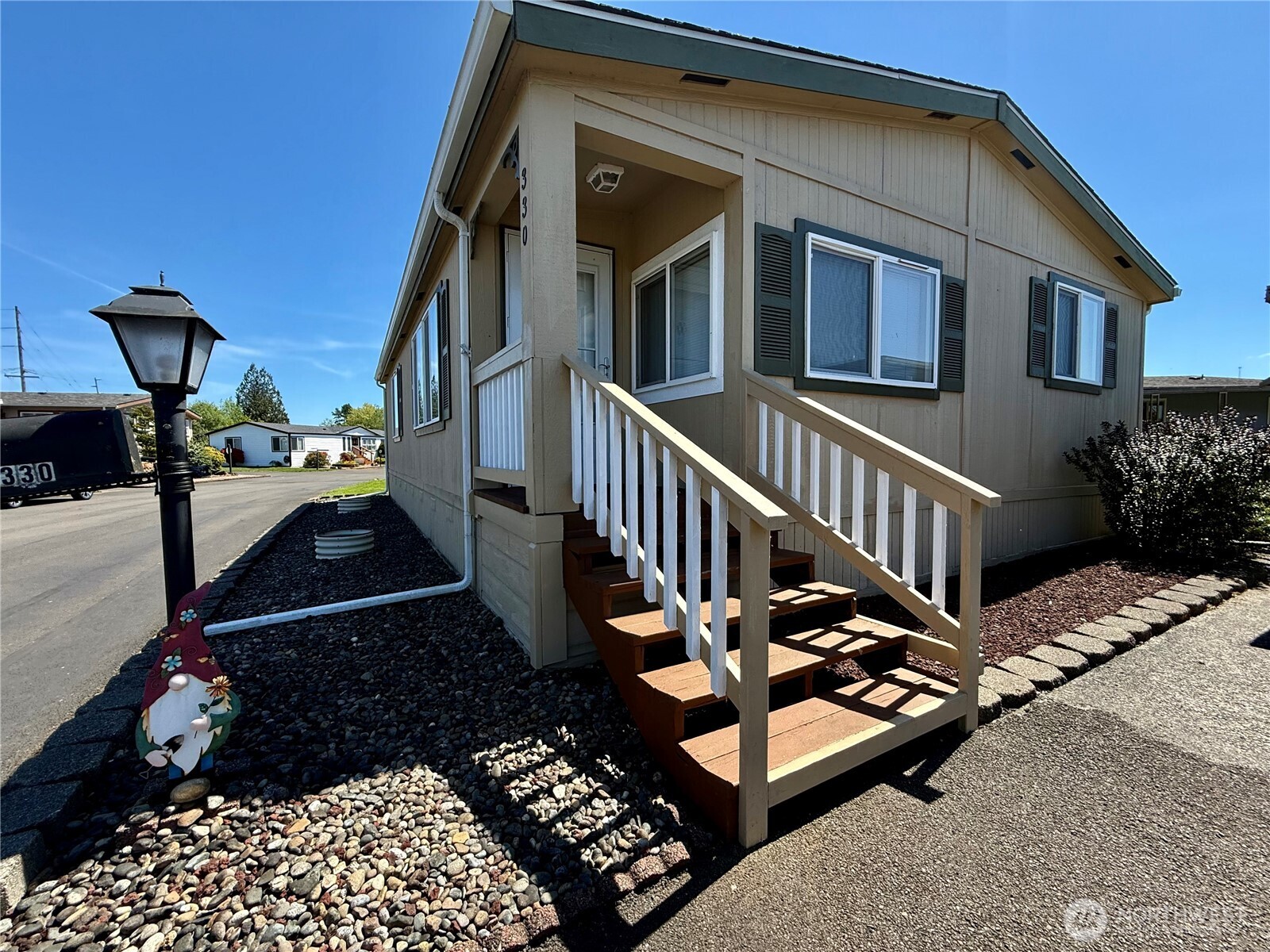 330 Carefree Circle Property Photo 4