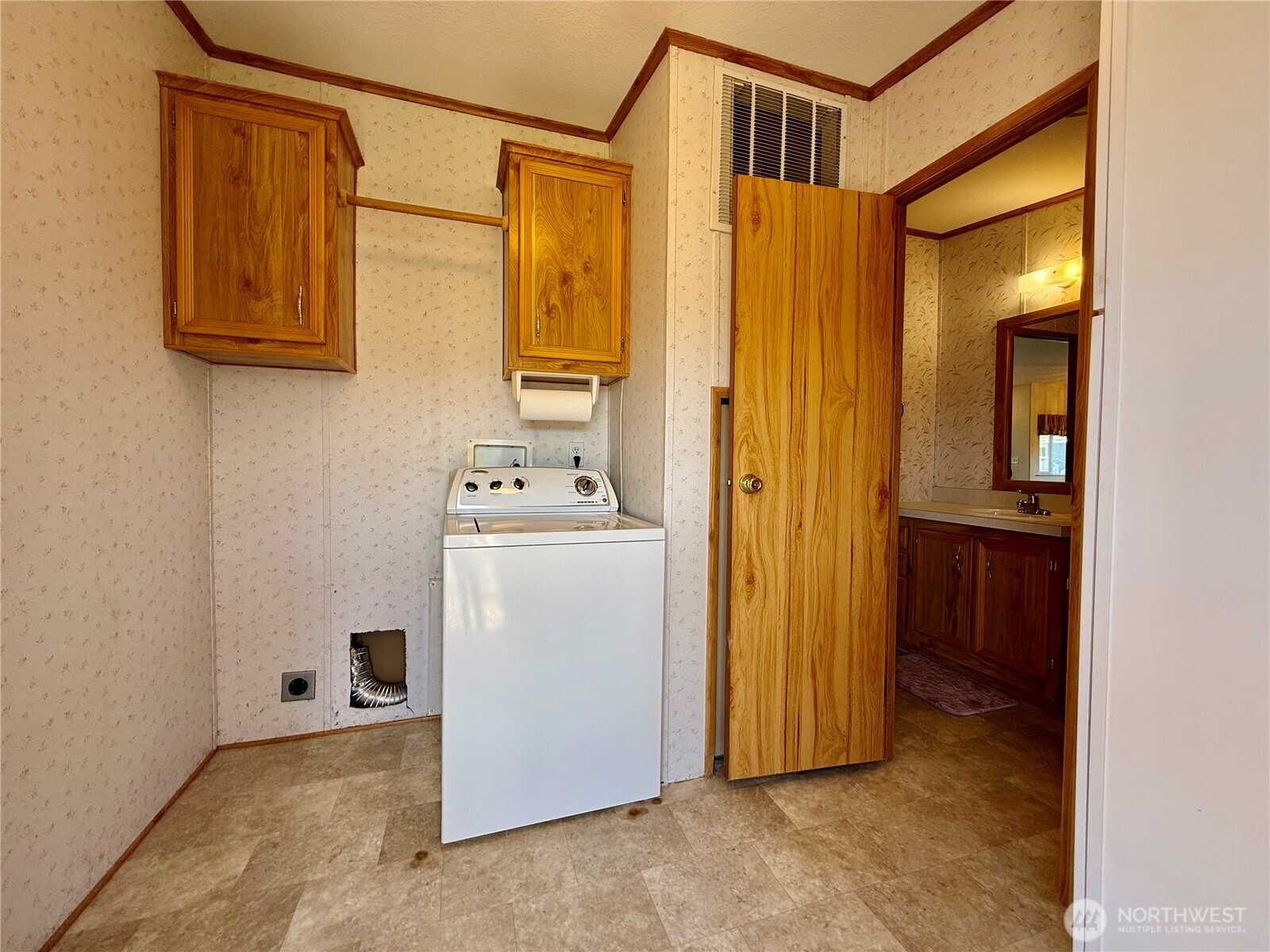 330 Carefree Circle Property Photo 11