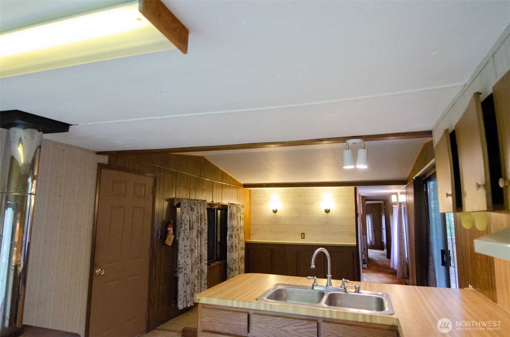 58258 State Route 20 Property Photo 2