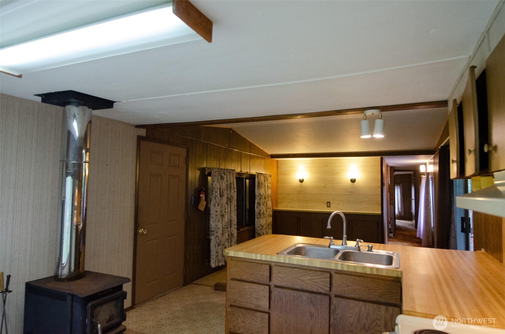58258 State Route 20 Property Photo 4