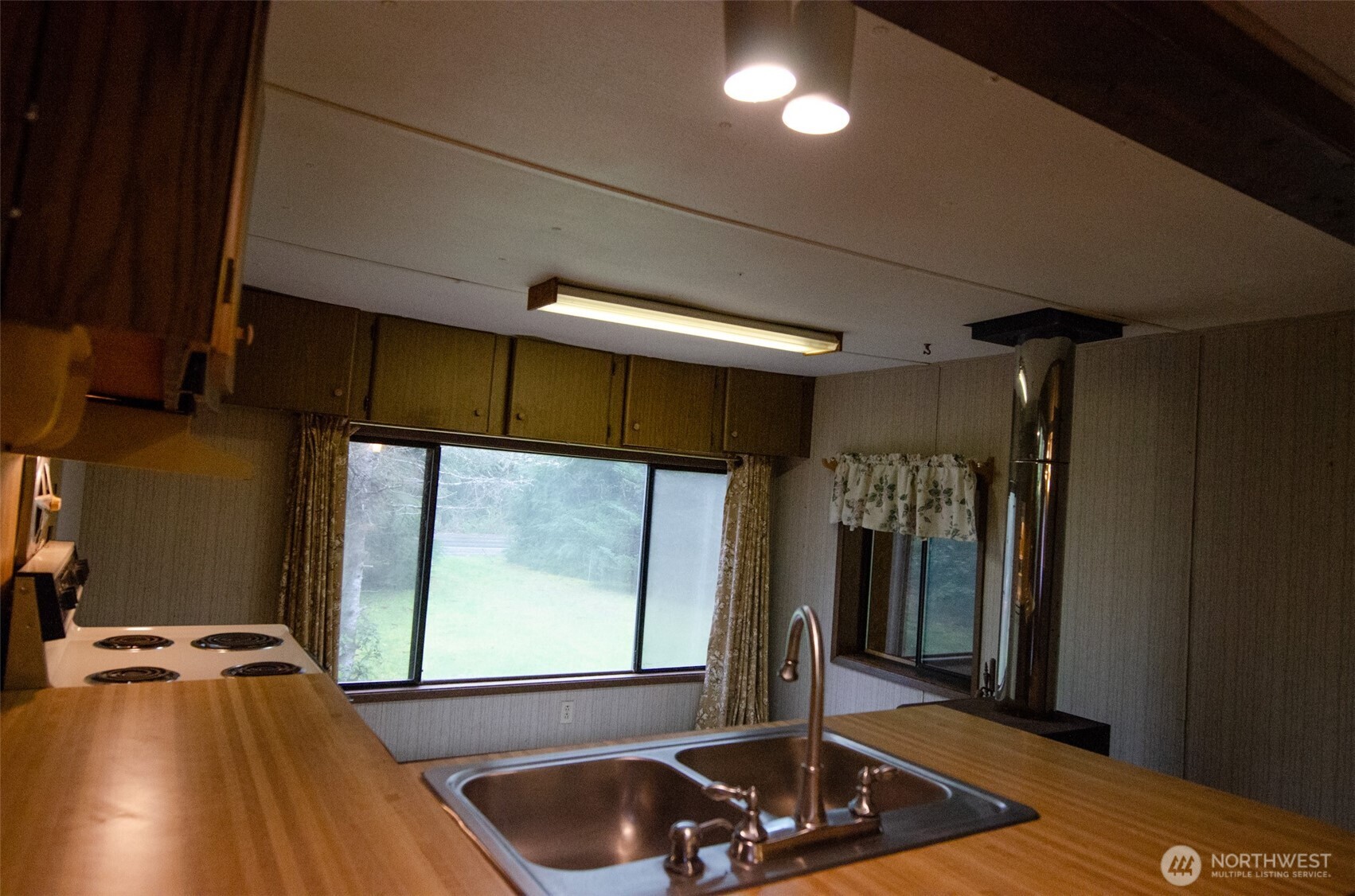58258 State Route 20 Property Photo 6