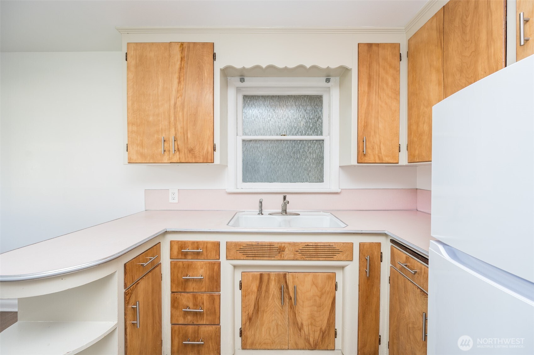 6521 S Park Ave Property Photo 4