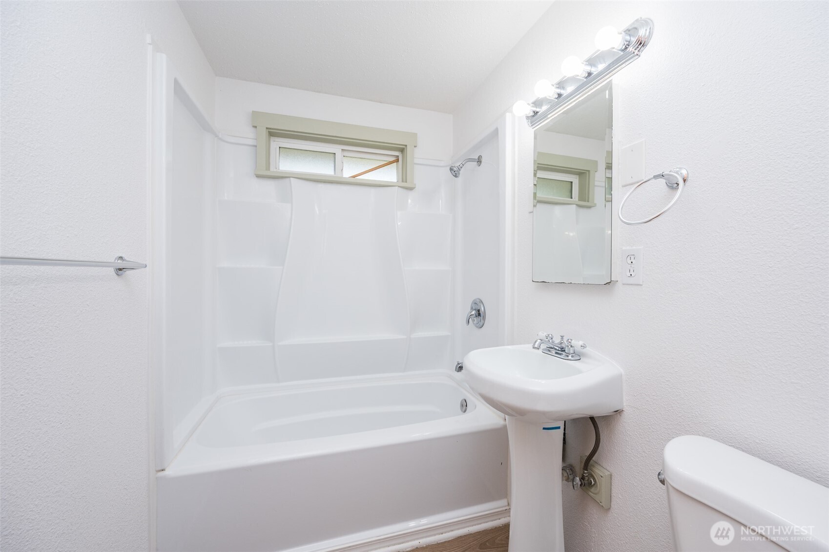 6521 S Park Ave Property Photo 12
