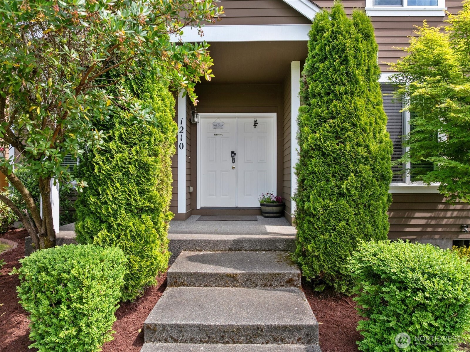1210 Blue Jay Avenue Property Photo 3