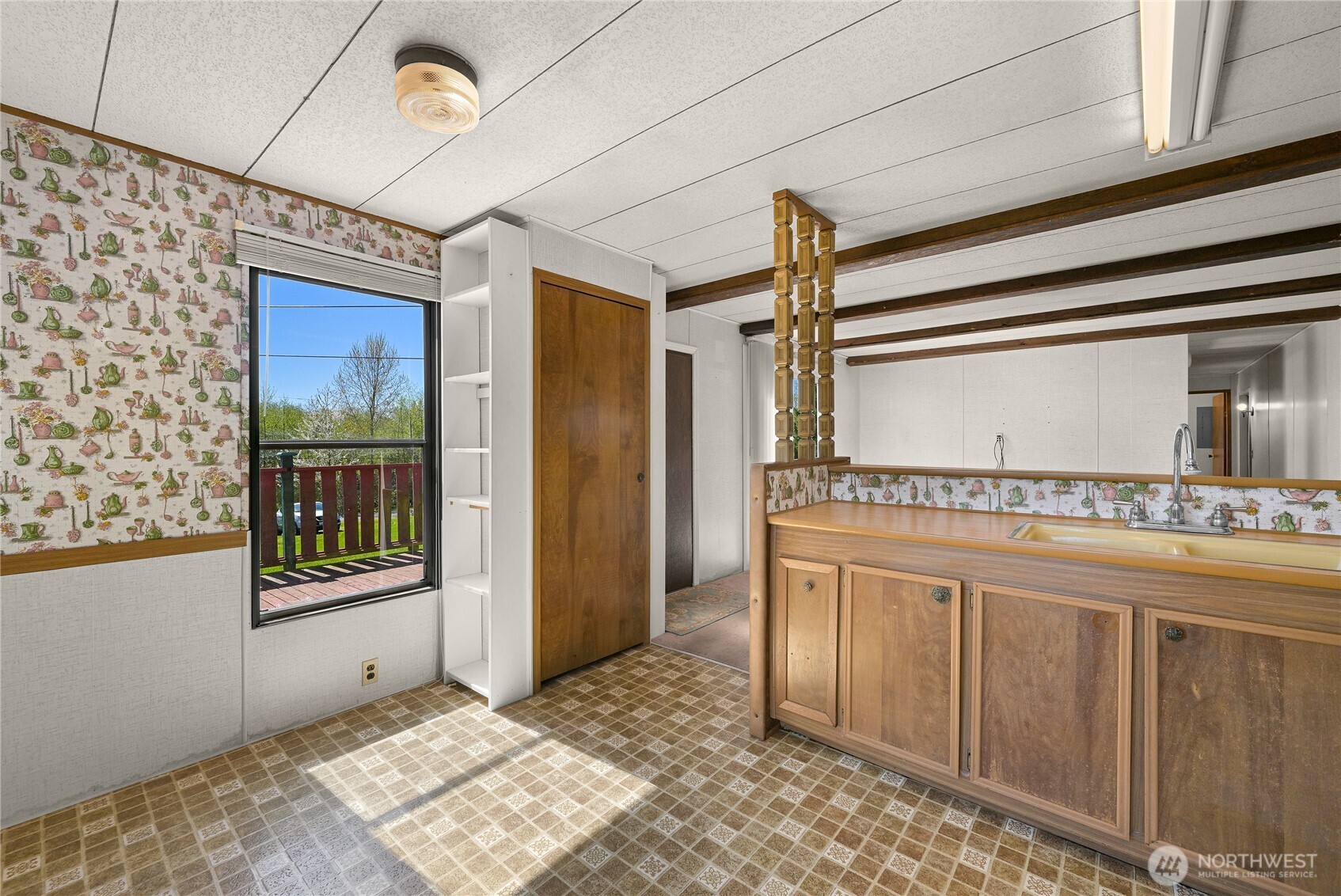 8409 Richard Way Property Photo 8