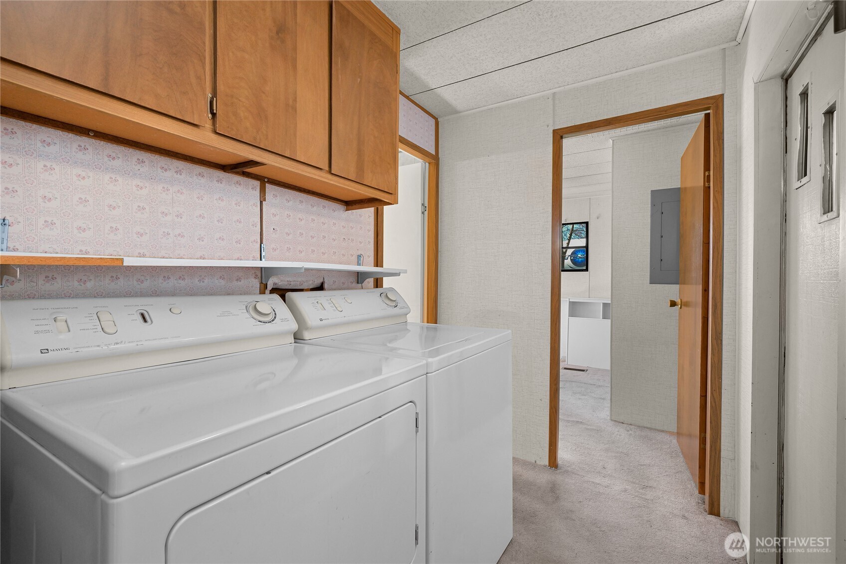 8409 Richard Way Property Photo 14