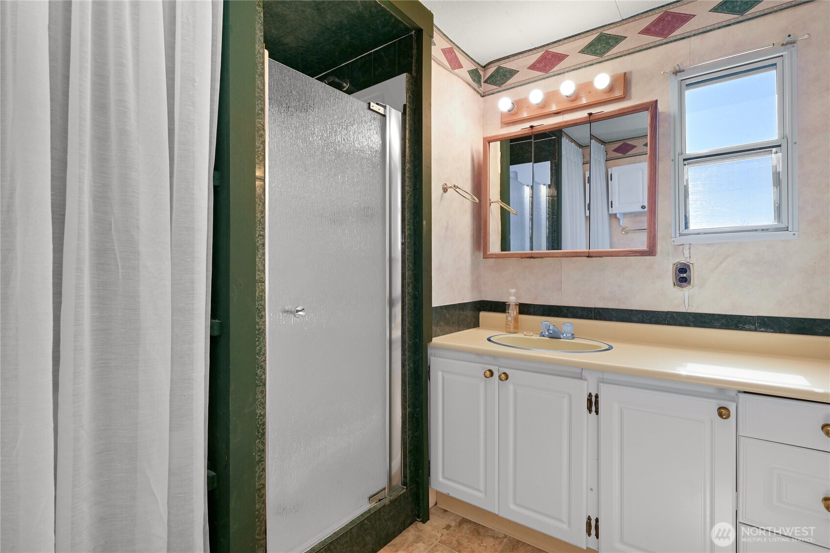 8409 Richard Way Property Photo 15