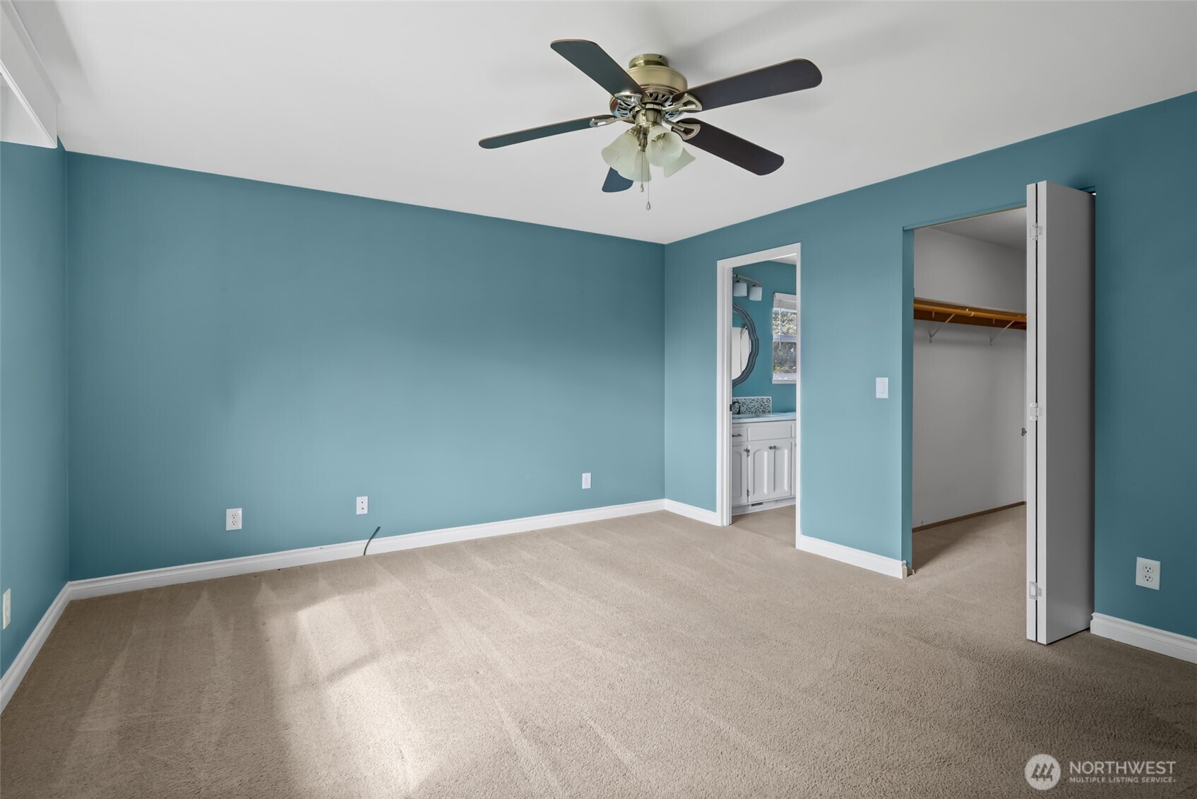 1433 Martha Way Property Photo 17