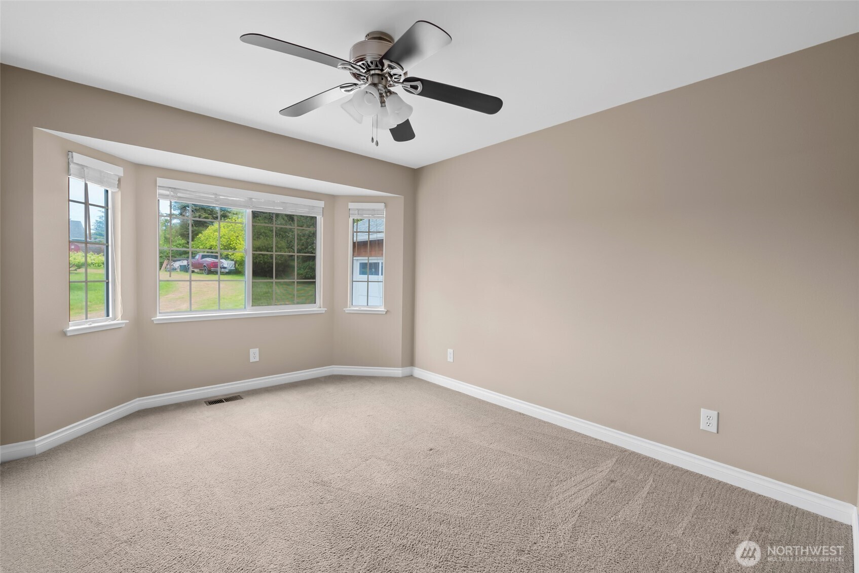 1433 Martha Way Property Photo 20