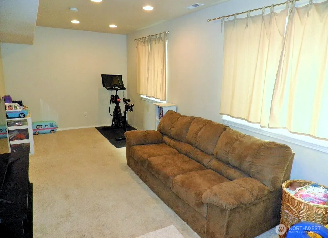 2357 Nw Ridgeline Drive Property Photo 13