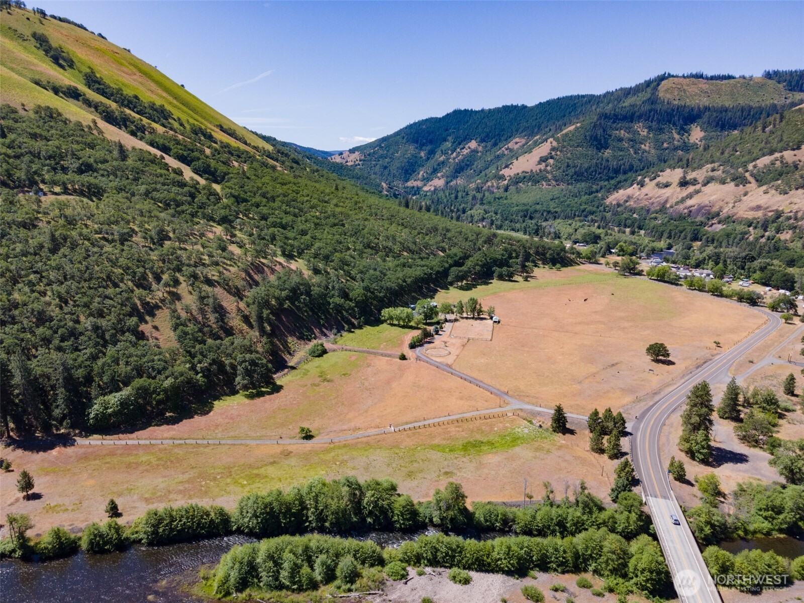 992 Highway 142 Property Photo 5