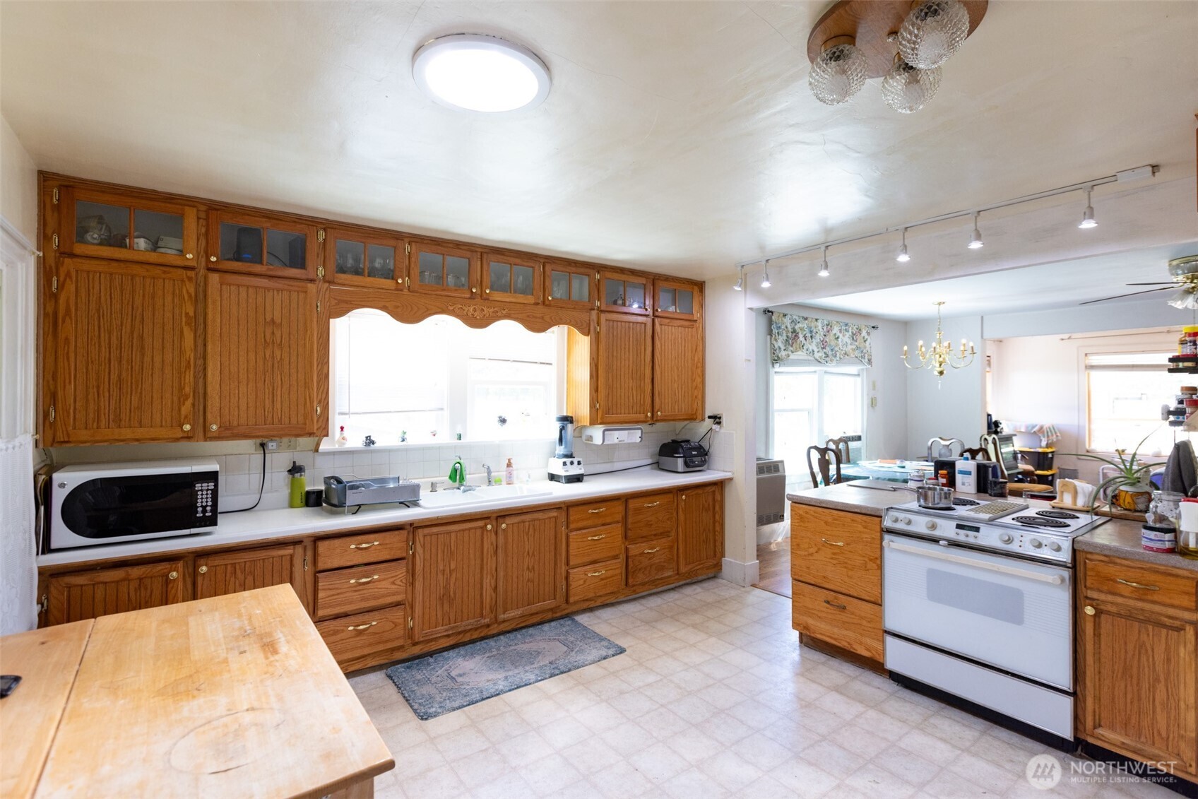 992 Highway 142 Property Photo 11