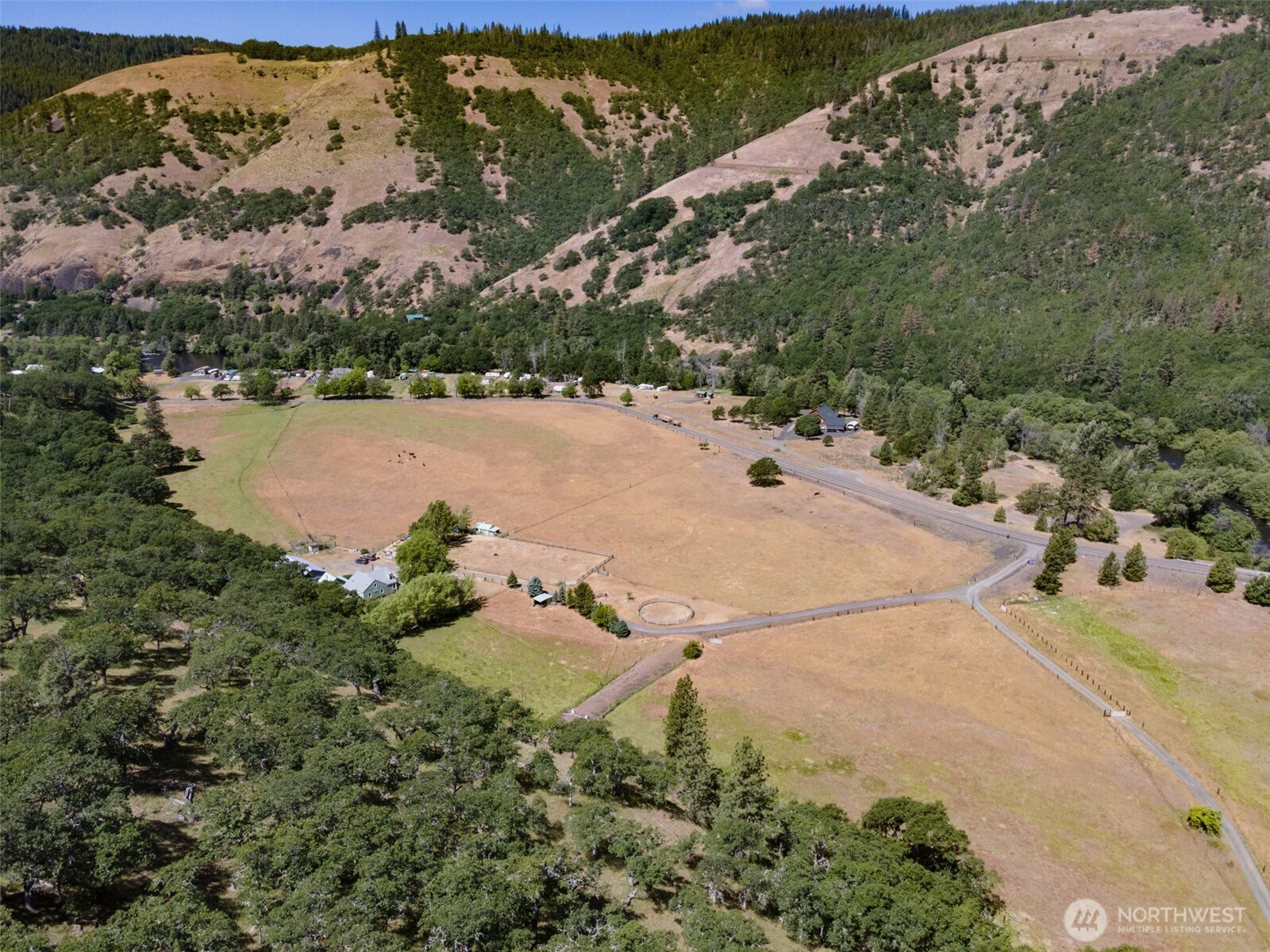992 Highway 142 Property Photo 14