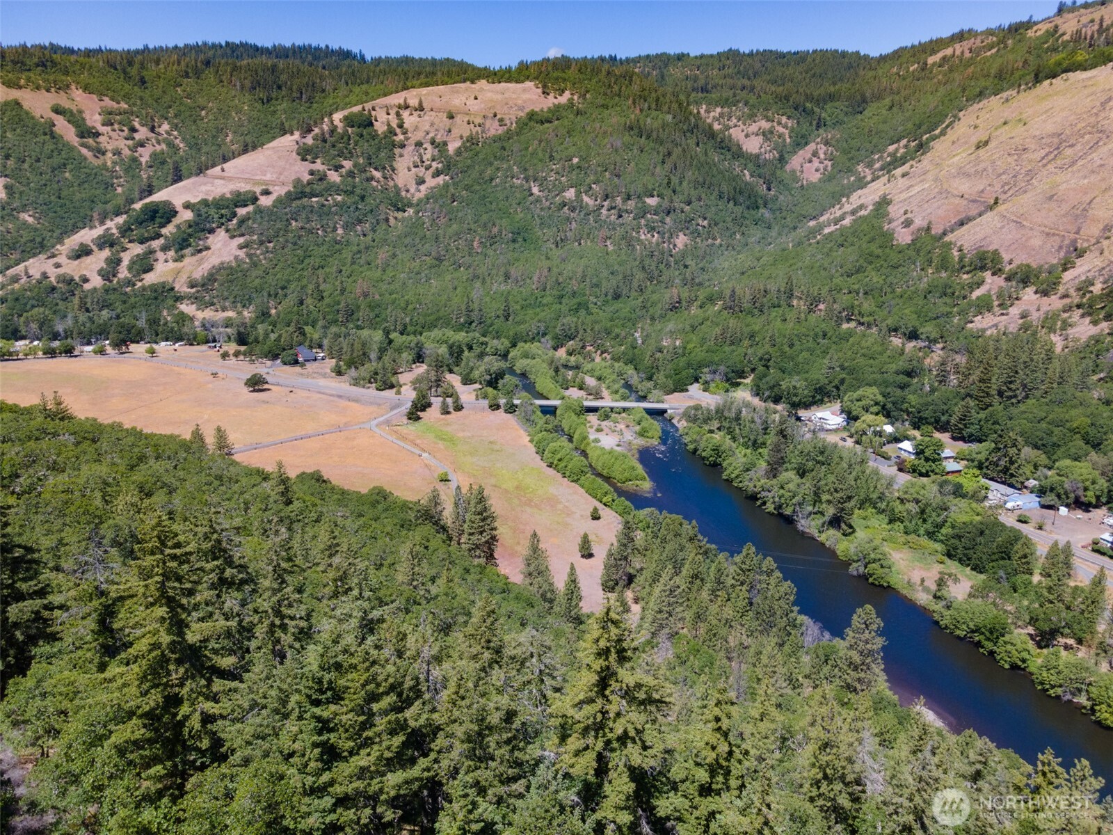 992 Highway 142 Property Photo 15