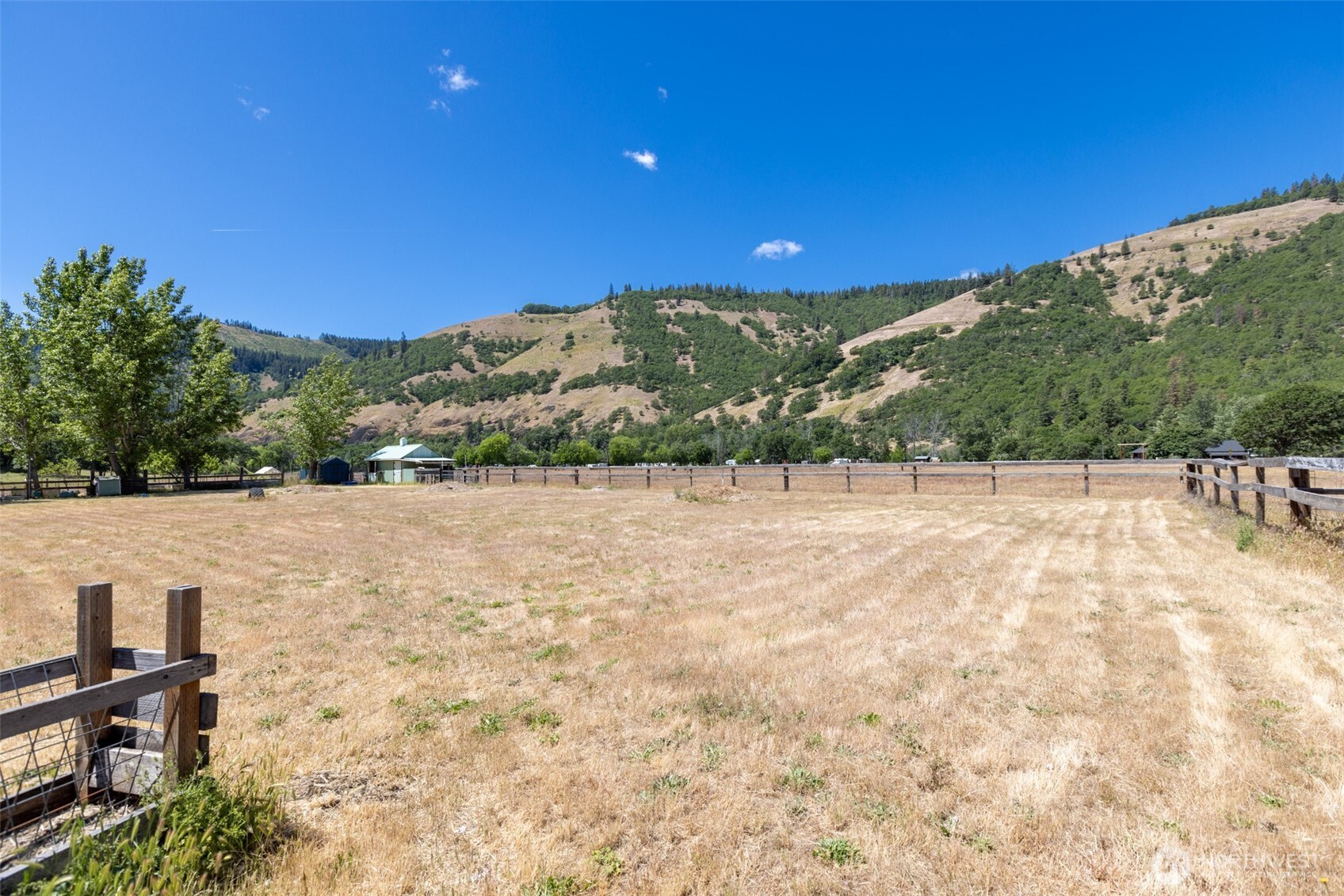 992 Highway 142 Property Photo 22
