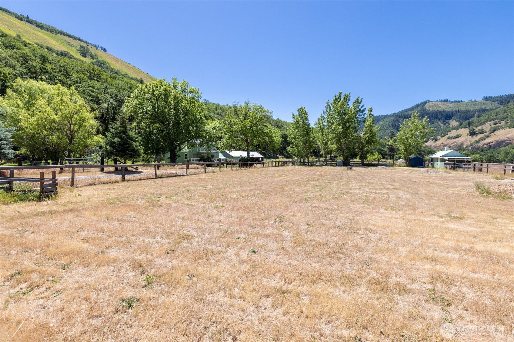 992 Highway 142 Property Photo 23