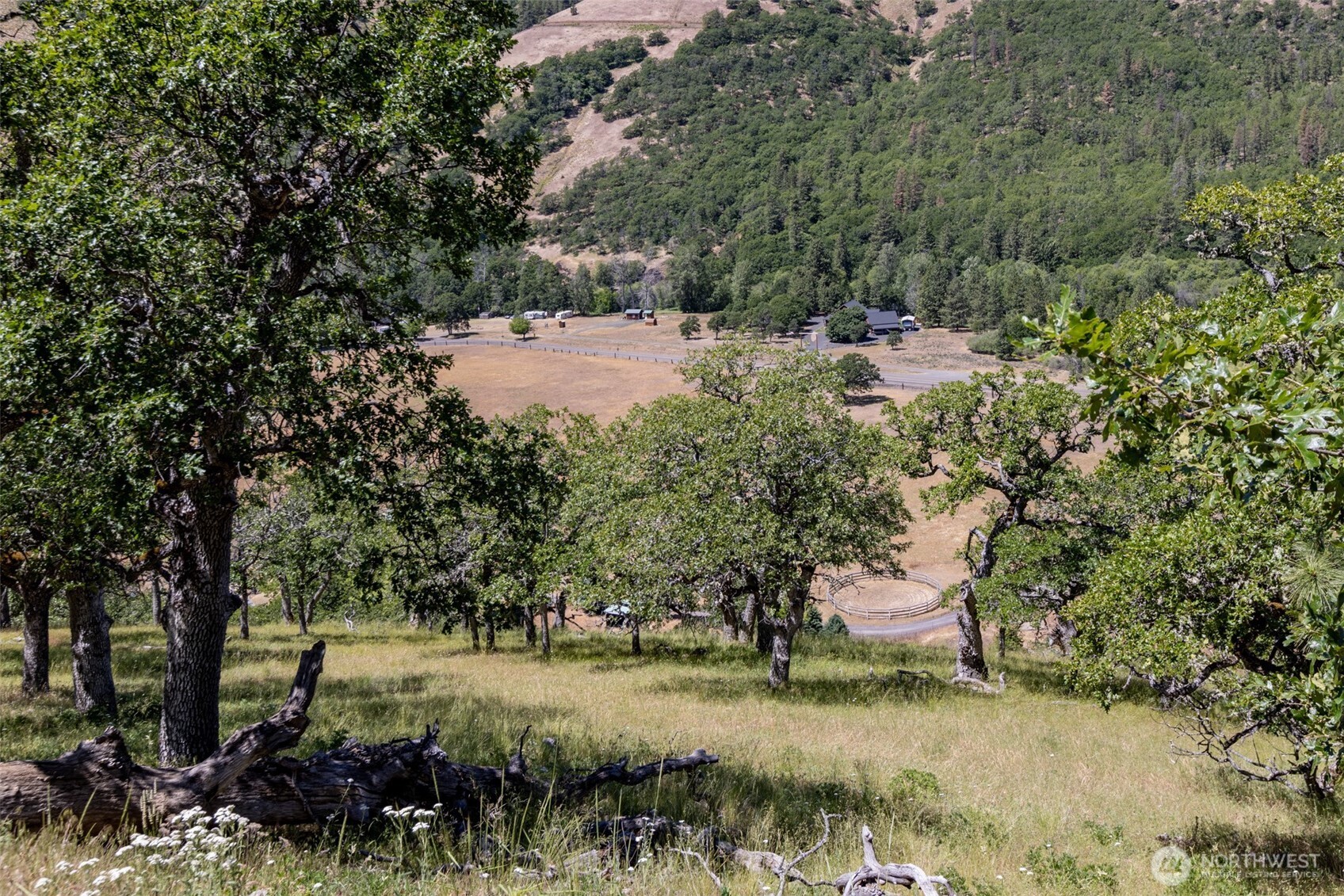 992 Highway 142 Property Photo 30