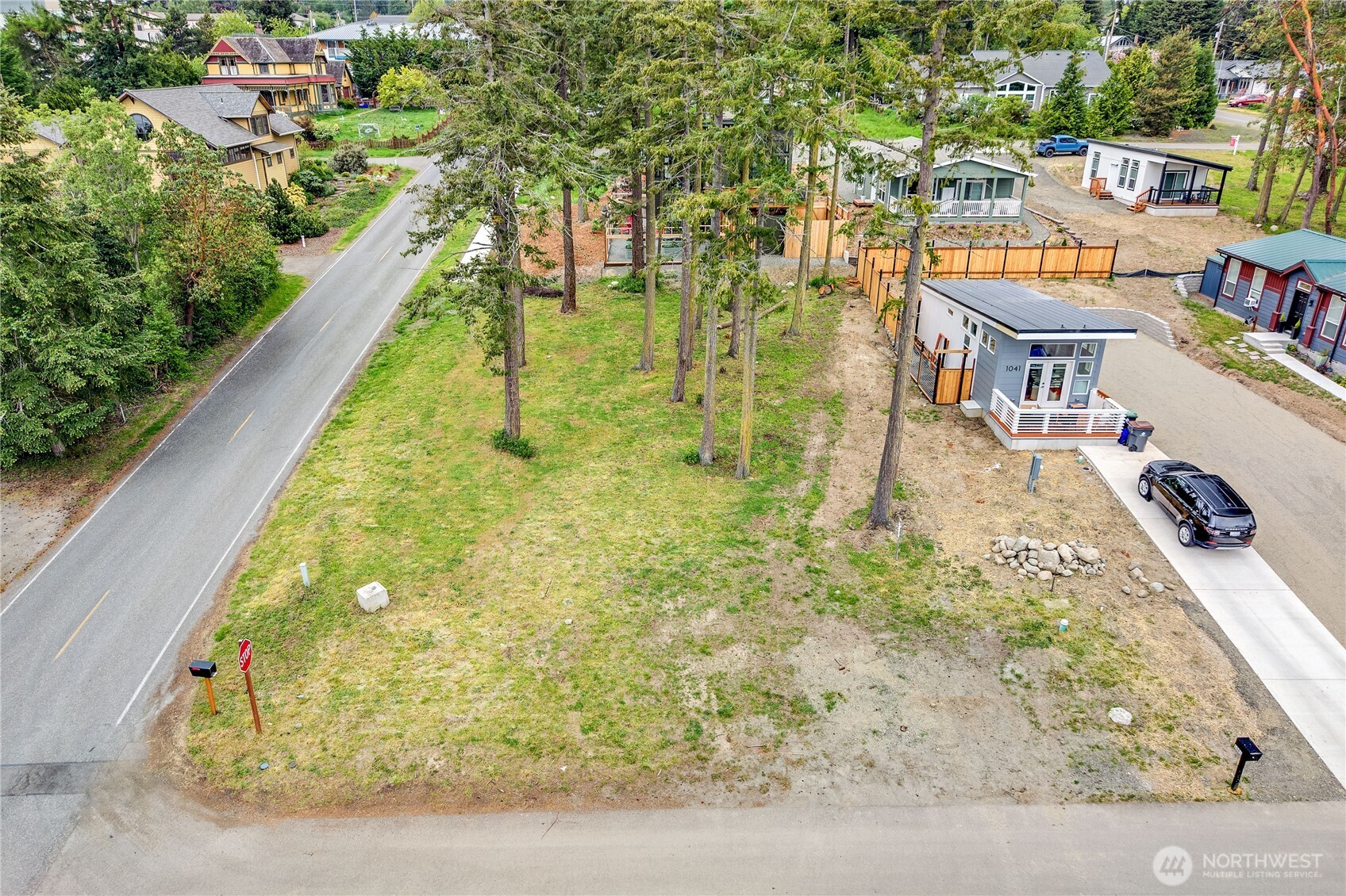 1015 Gise Street Property Photo 12