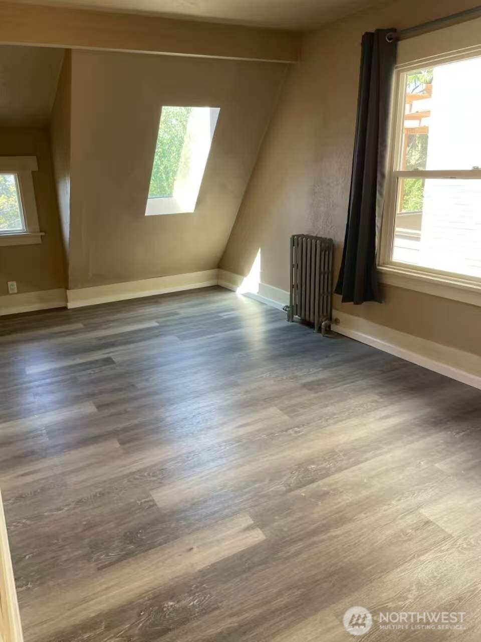 1606 Lakeview Boulevard Property Photo 3