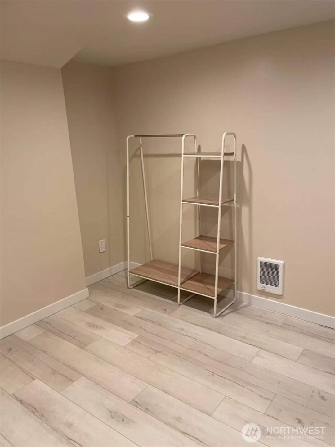 1606 Lakeview Boulevard Property Photo 17