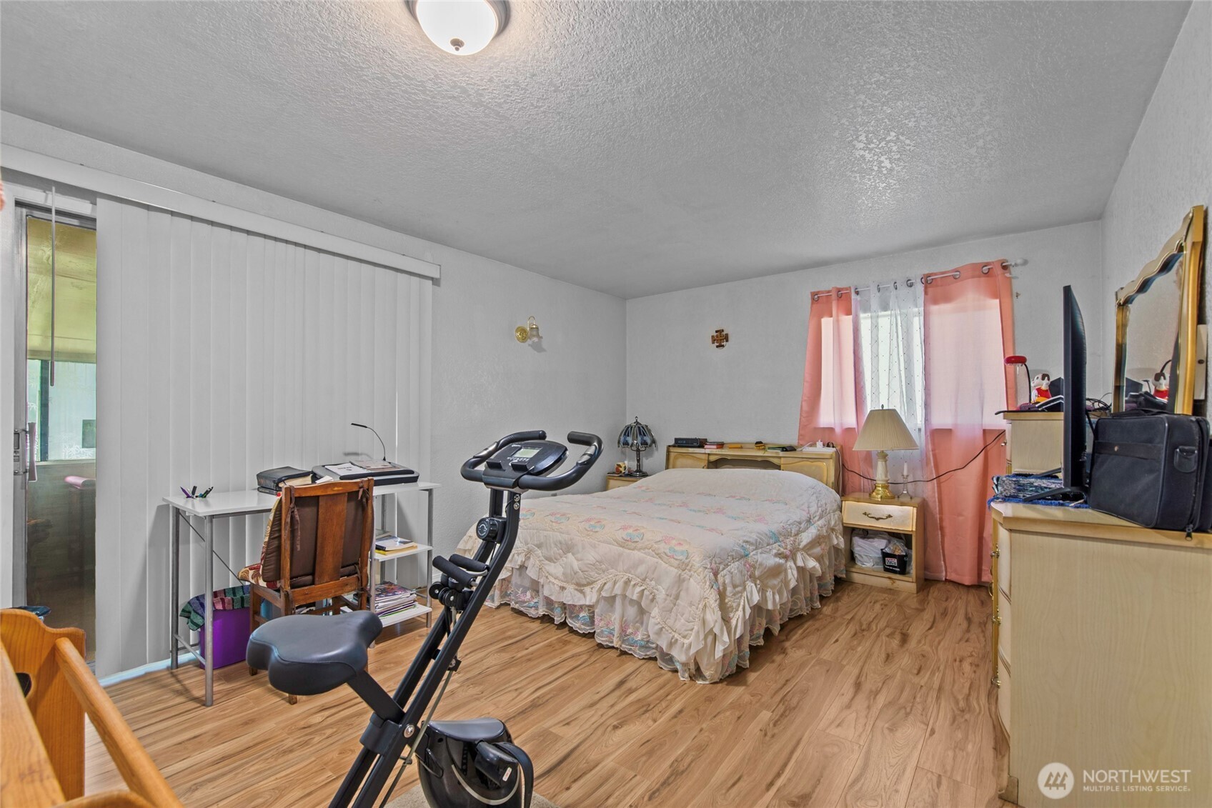 3903 Harrison Avenue Property Photo 40