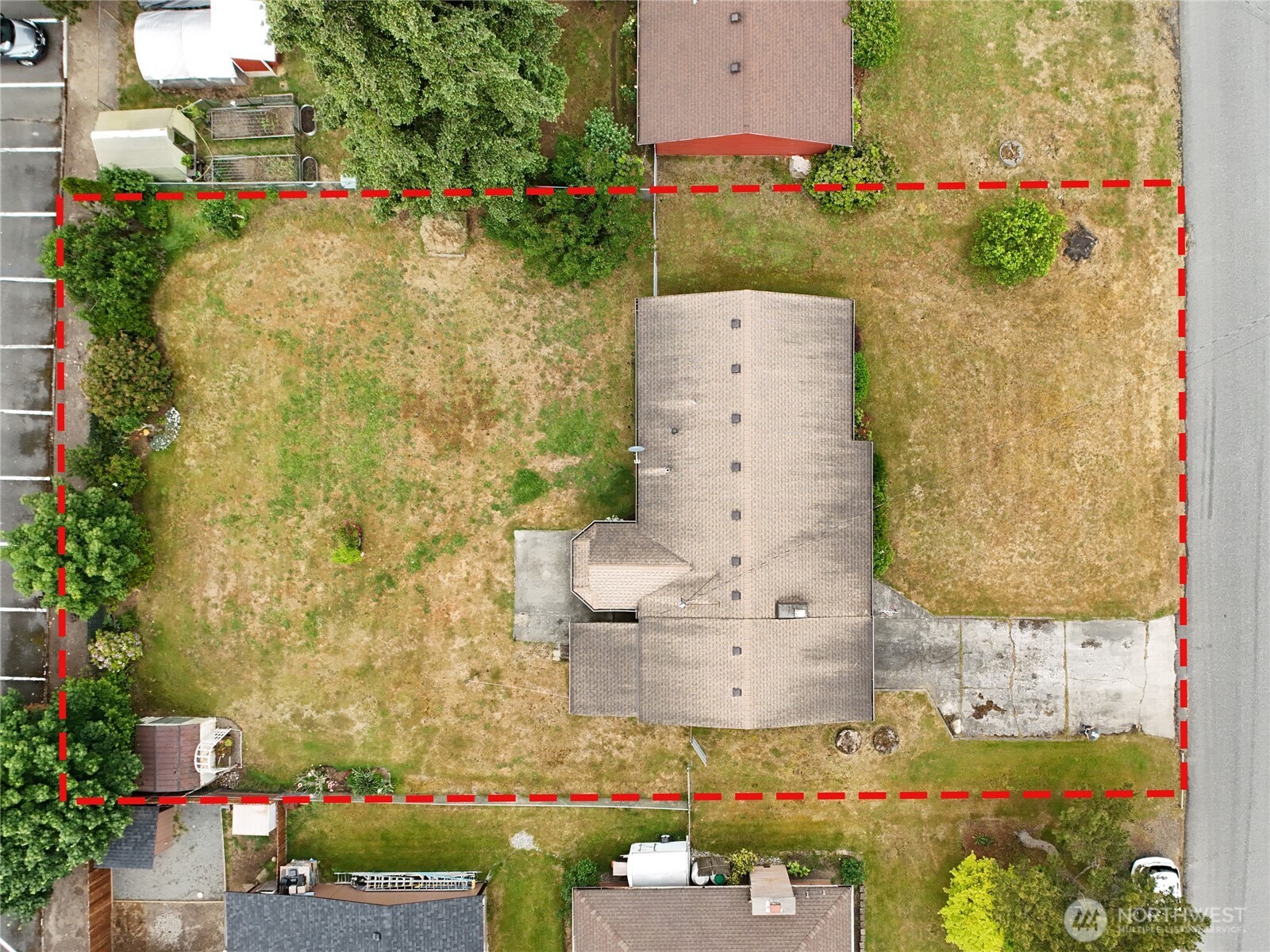 9314 44th Drive Property Photo 1