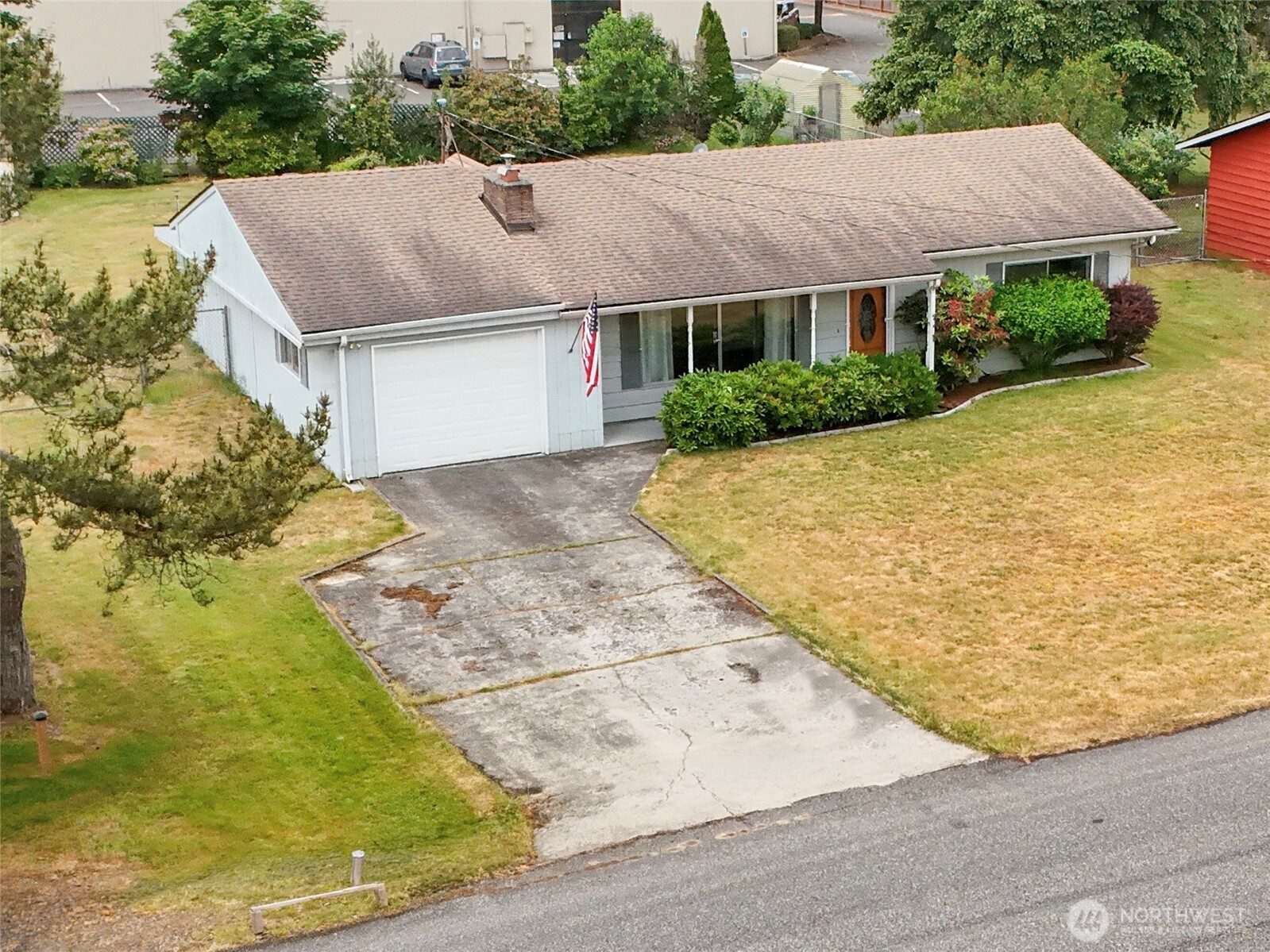 9314 44th Drive Property Photo 8
