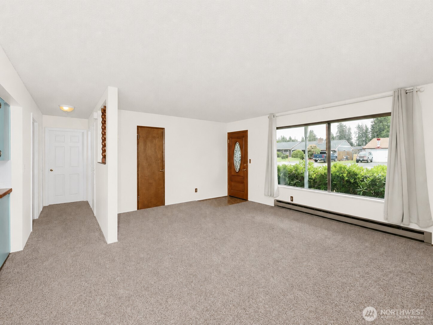 9314 44th Drive Property Photo 9