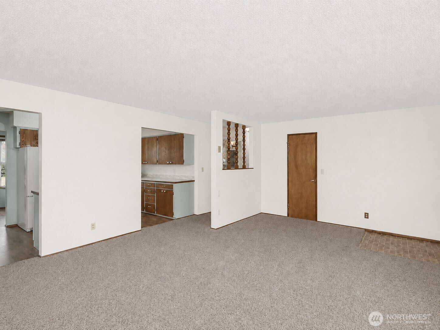 9314 44th Drive Property Photo 10