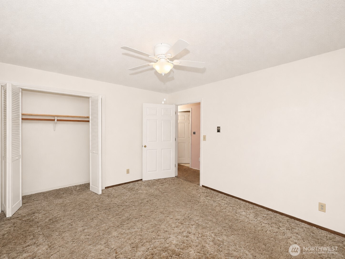 9314 44th Drive Property Photo 18