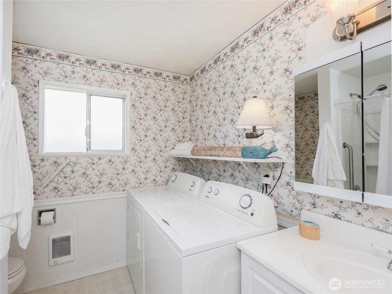 9314 44th Drive Property Photo 19