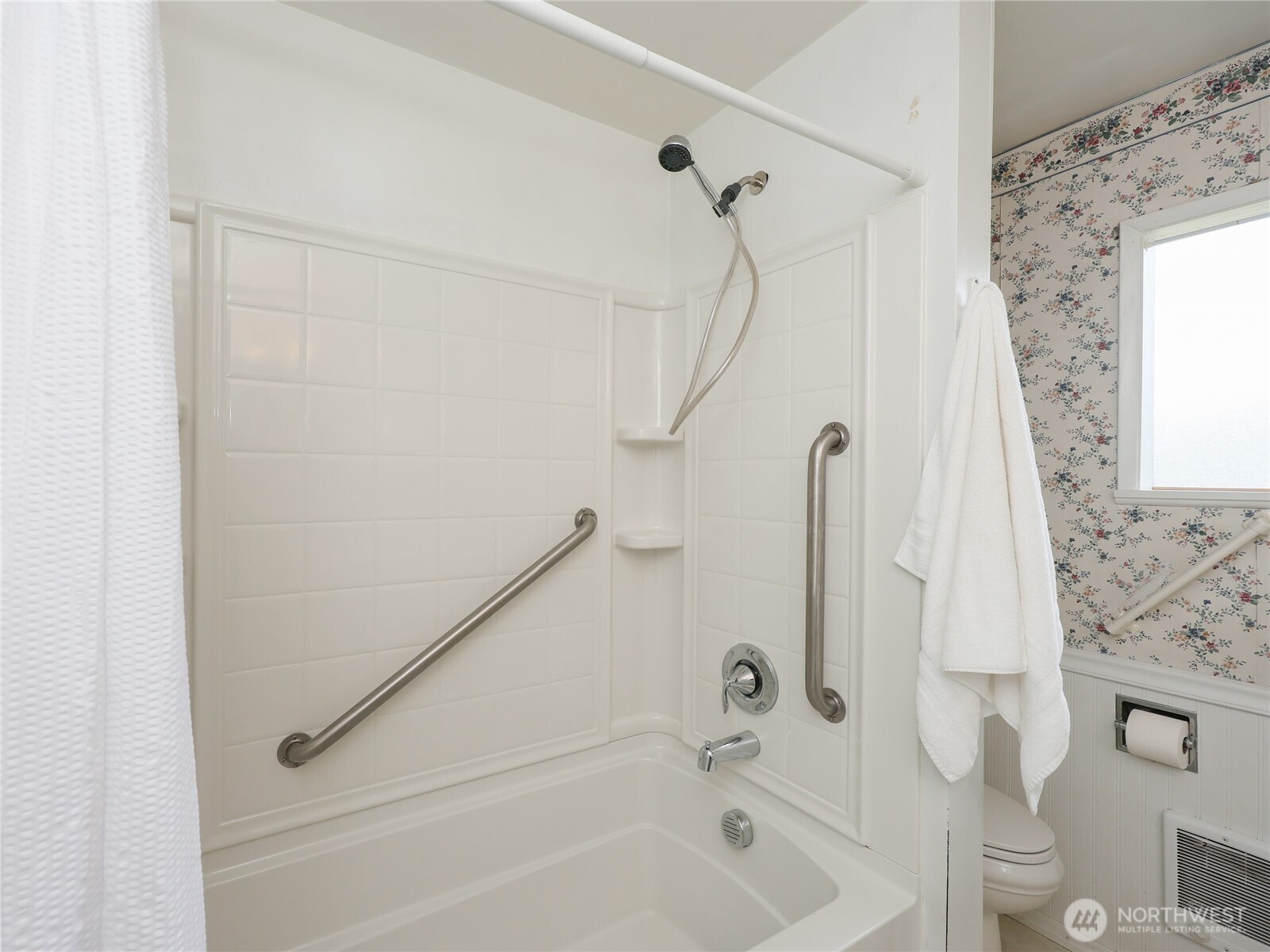 9314 44th Drive Property Photo 21