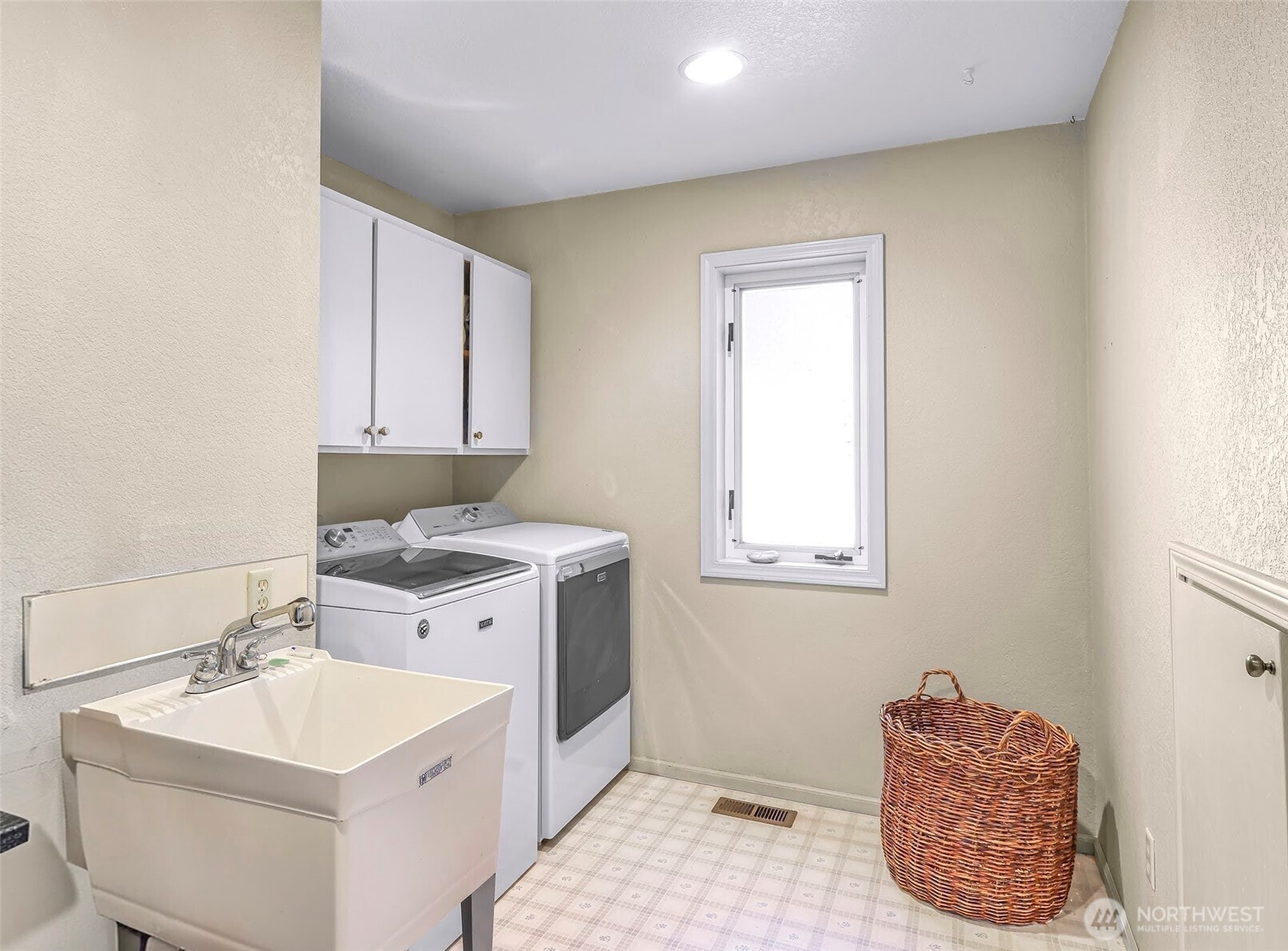 6874 Golf View Drive Property Photo 20