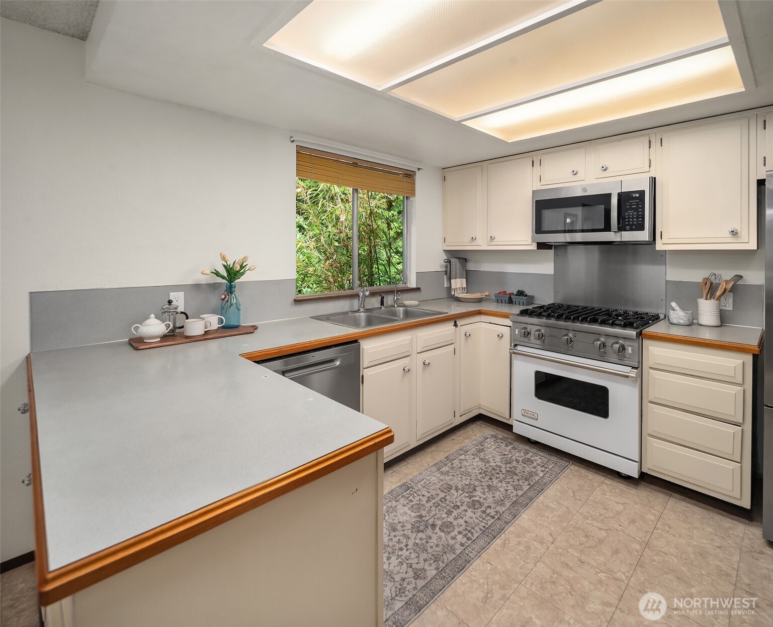 10218 Sw Tillicum Lane Property Photo 14