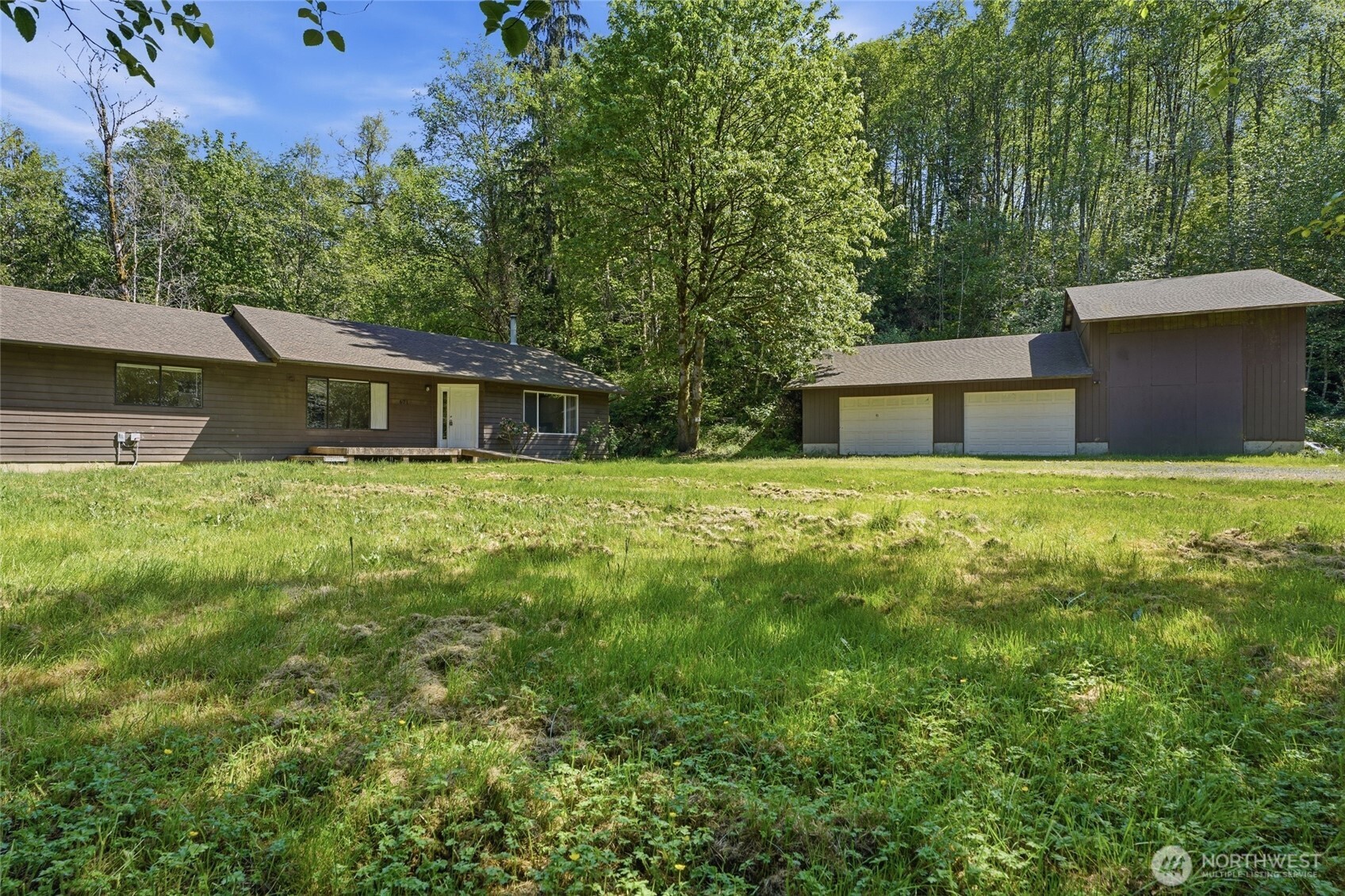 671 Ragland Road Property Photo 1